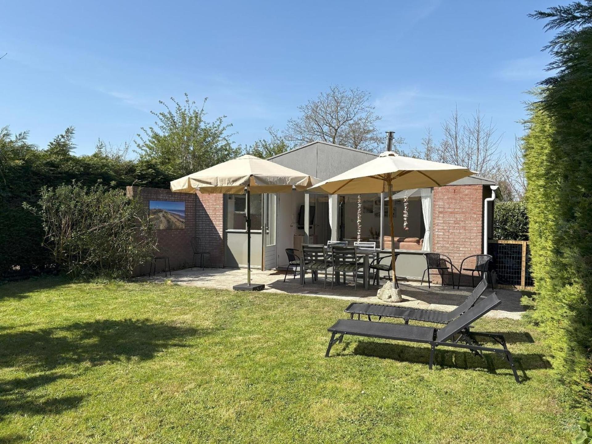Gemuetliches, Helles Ferienhaus Mit Privatem Garten In Gepflegtem Ferienpark Warmenhuizen Εξωτερικό φωτογραφία